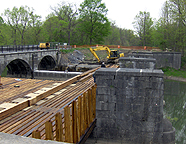 Nine Mile Creek Aqueduct restoration - View of the trunk supports